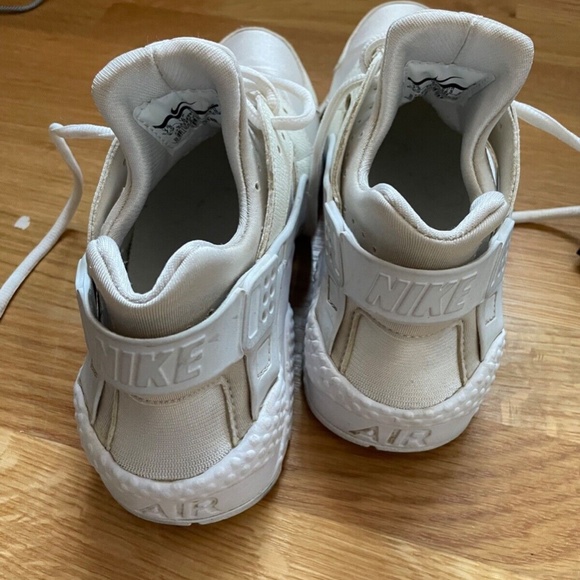 Size 7.5 Women Nike Air Huarache Run Shoe White Sail Fossil Stone - Picture 3 of 13